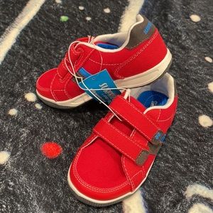 Boys NWT Surprise by Stride Rite Shoes